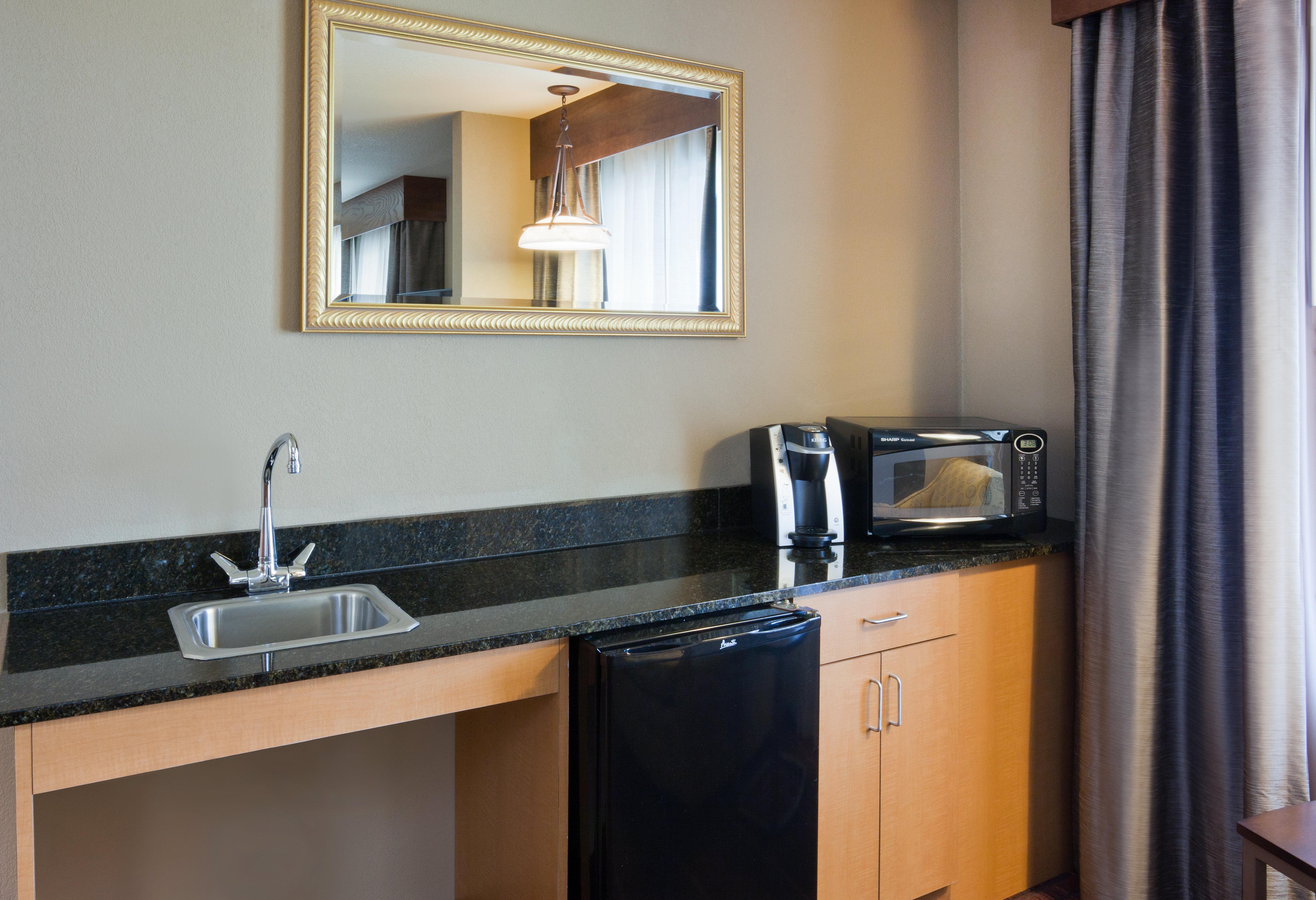 Express & Brainerd-baxter By Ihg 2*